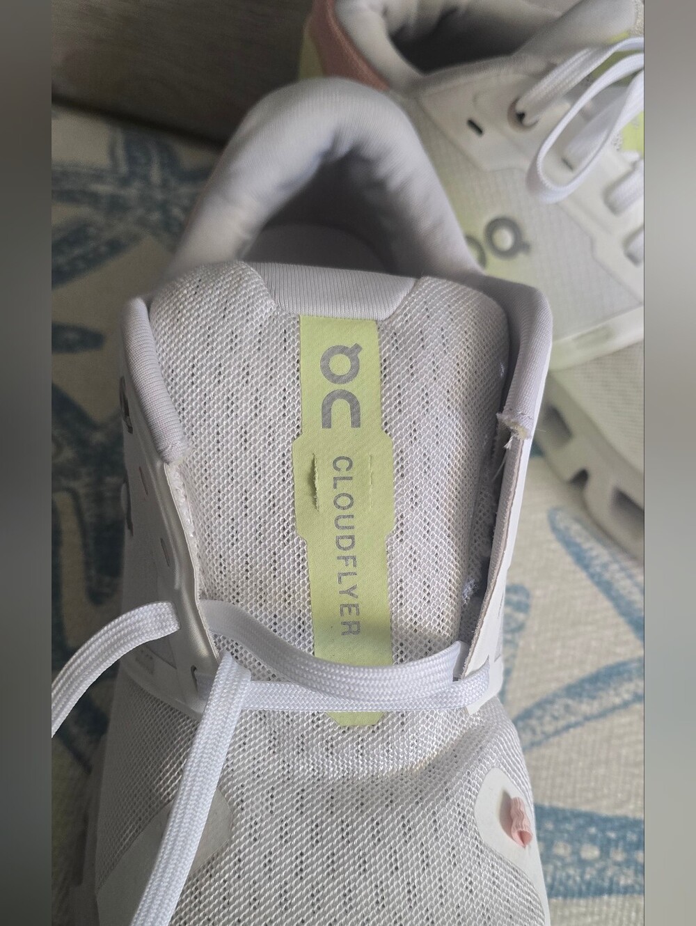 On Cloud Cloudflyer 4 Women's Running Shoes White/Hay Athletic Sneakers, US 9.5 - Picture 3 of 14